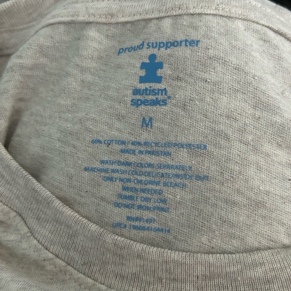 NWT AUTISM AWARENESS T SHIRT, UNISEX-medium. pit to pit is 21”. - Picture 4 of 5